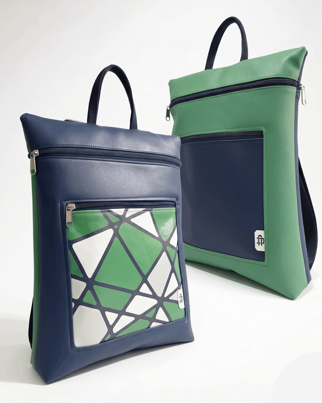Mochila Antirrobo Reversible VÉRTIGO | Azul Marino y Verde Jade cristina-alba-mochila-mujer-antirrobo-reversible-40-verde-azul-marino