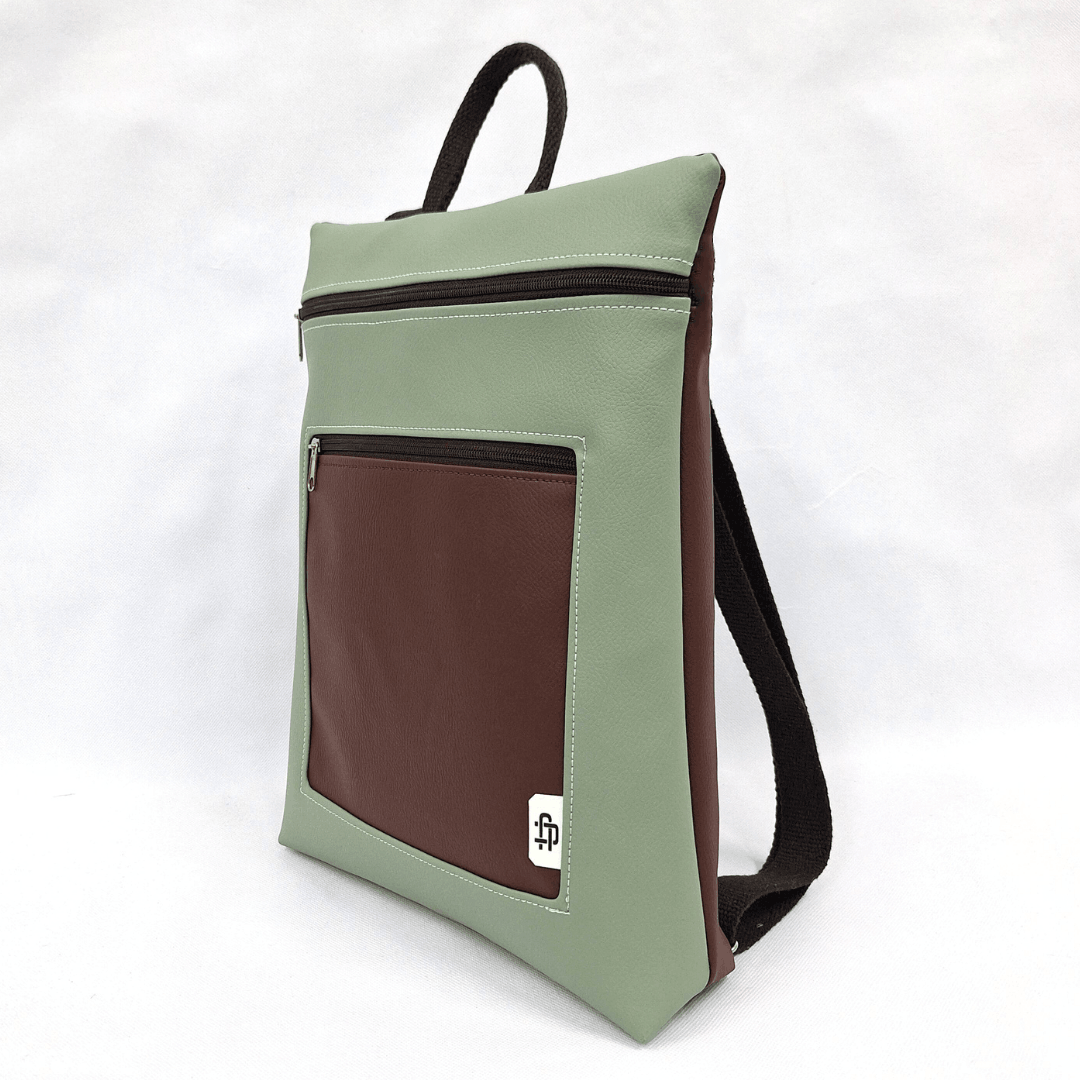 mochila-antirrobo-mujer-galeria-marron-chocolate-verde-salvia-dos-colores-cristina-alba